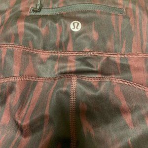 Lululemon black and red leggings 8